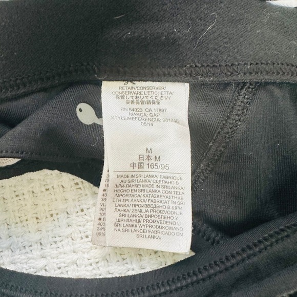 GapFit - Black White Stripe Racerback Sports Bra -Size Medium - Medium Support - Picture 6 of 8